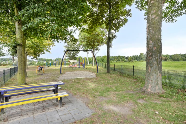 Foto 51 van Kerktiend 28