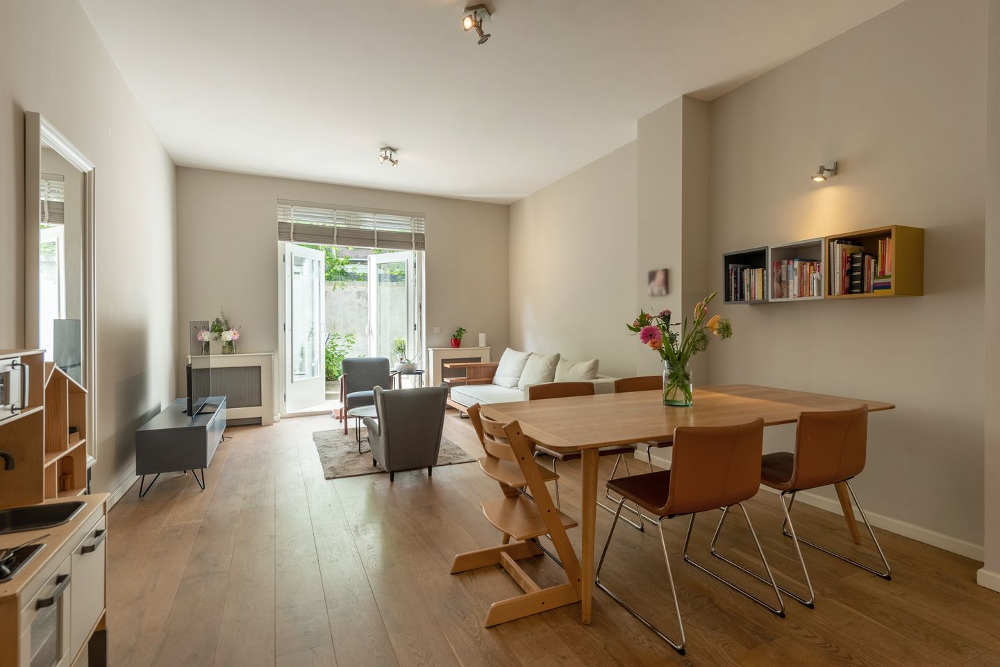 Foto 4 van Johannes Camphuijsstraat 215