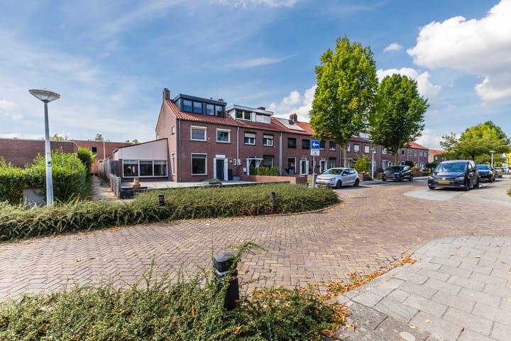 Foto 56 van Prof. Titus Brandsmastraat 34