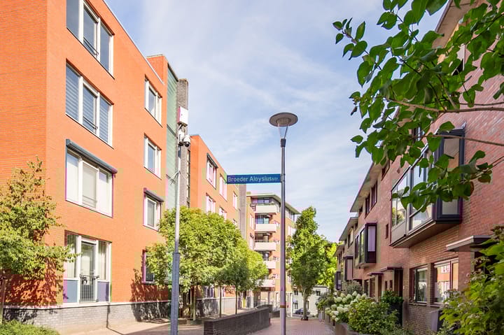 Foto 2 van Deken Bemelmansstraat 89