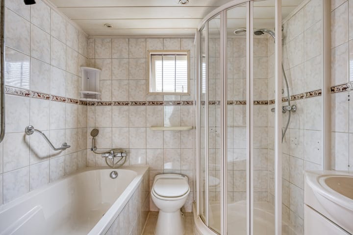 Photo 22 of Zuid-Linschoterkade 8