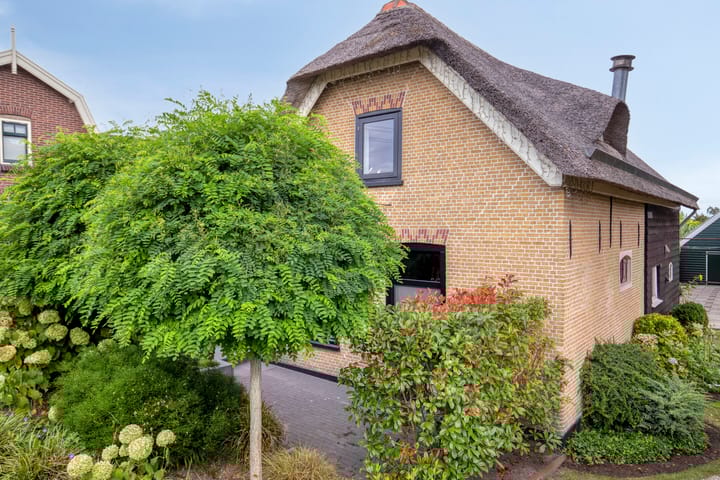 Foto 5 van Schuwacht 70