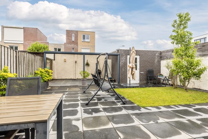 Photo 36 of Ruimelplein 28