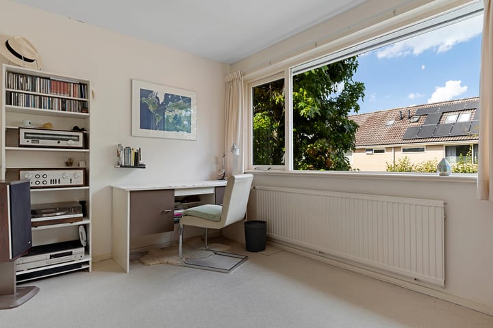 Foto 16 van Mr P J Oudlaan 2