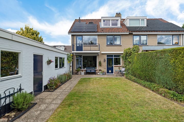 Foto 31 van Mr P J Oudlaan 2