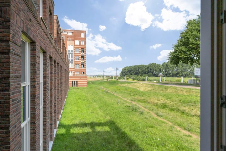 Foto 16 van Parcivalring 193