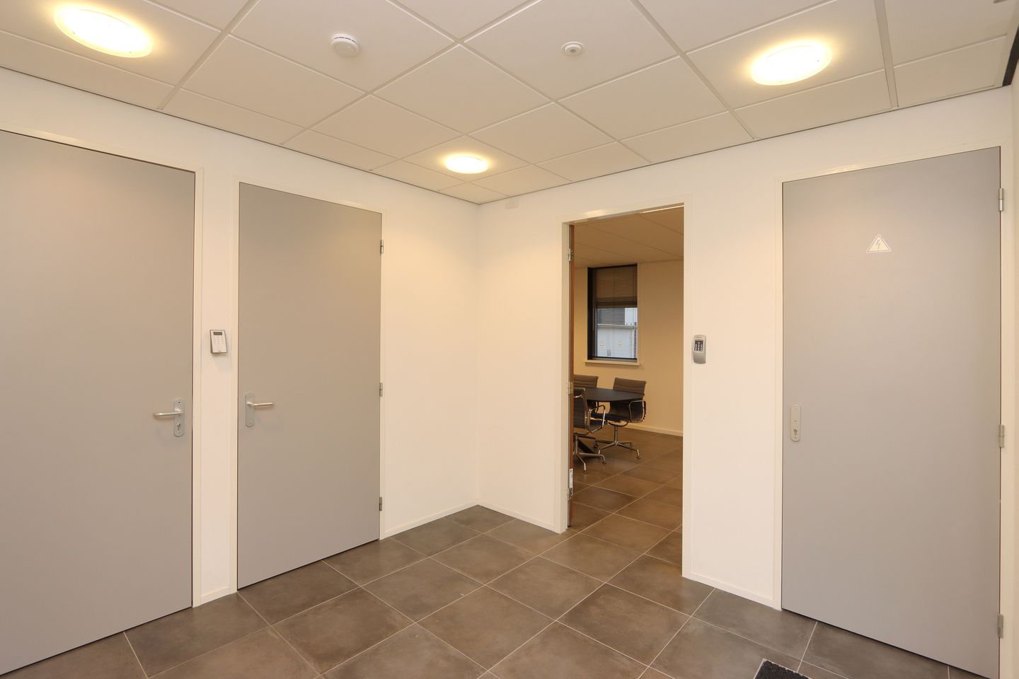 Bekijk foto 5 van De Striptekenaar 76