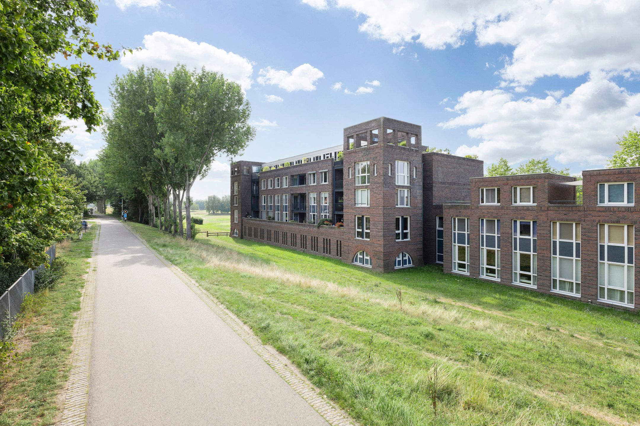 Foto 36 van Parcivalring 193