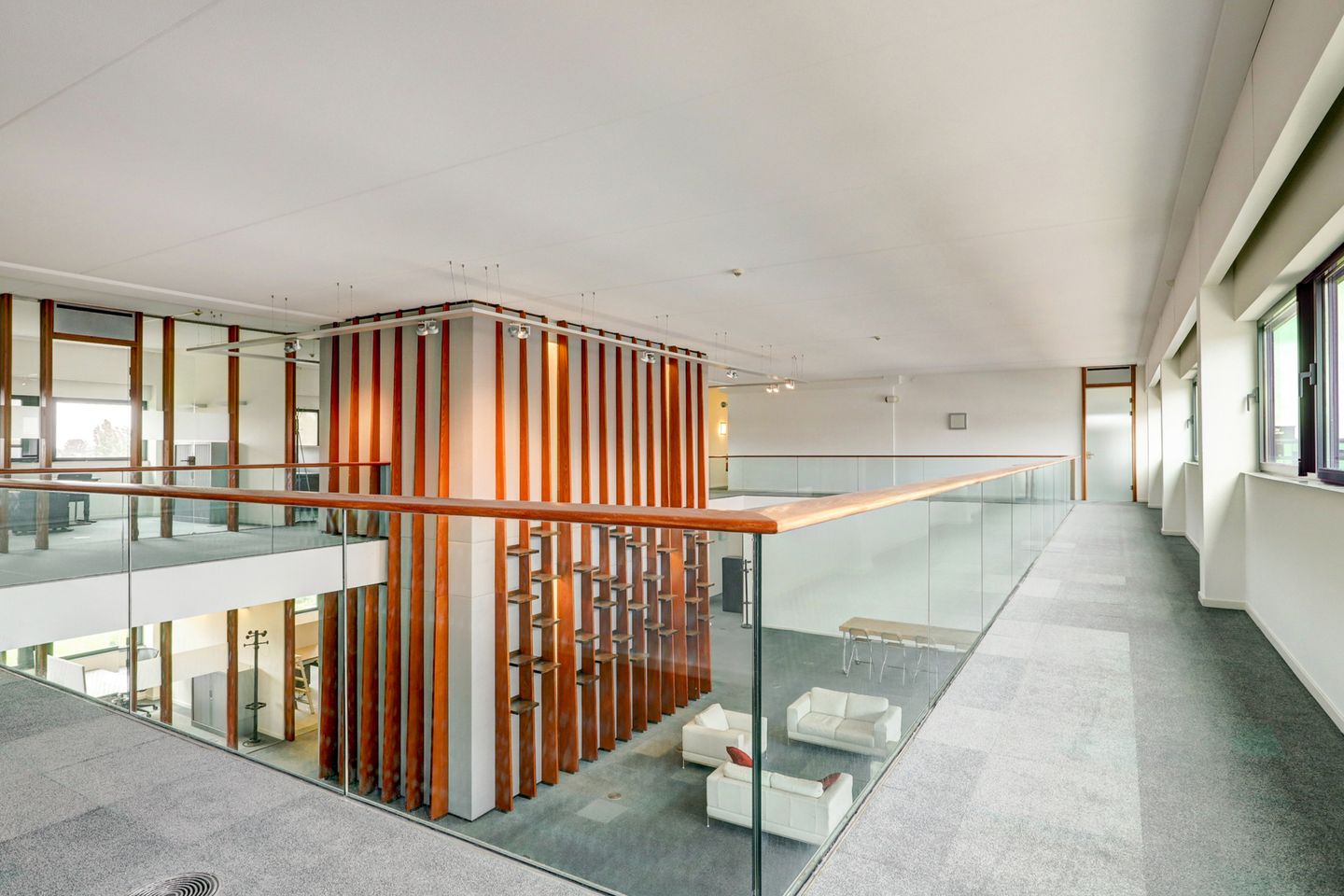 View photo 1 of New Yorkstraat 10