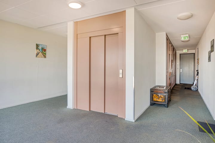 Photo 5 of John Denverlaan 46