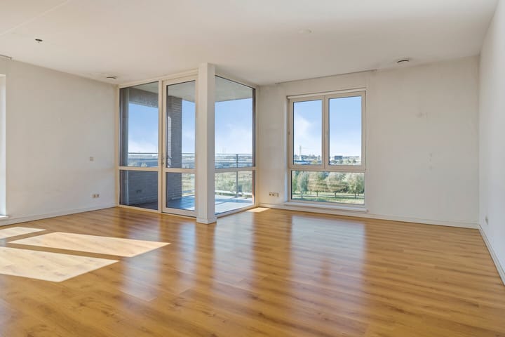 Photo 7 of John Denverlaan 46