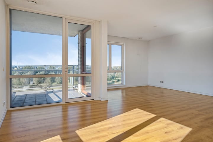 Photo 9 of John Denverlaan 46