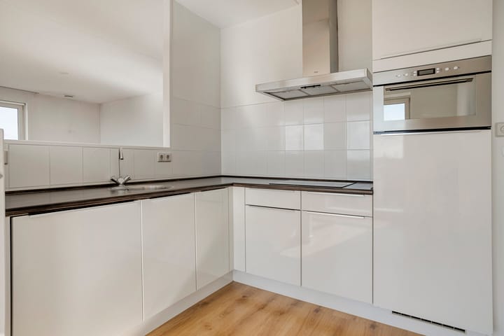 Photo 12 of John Denverlaan 46