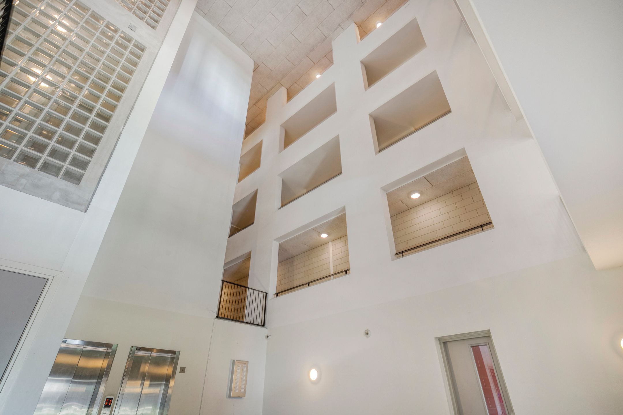 Photo 6 of Europaplein 773