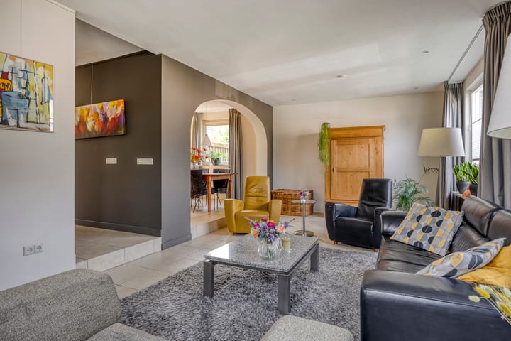 Foto 10 van van Petershemstraat 6