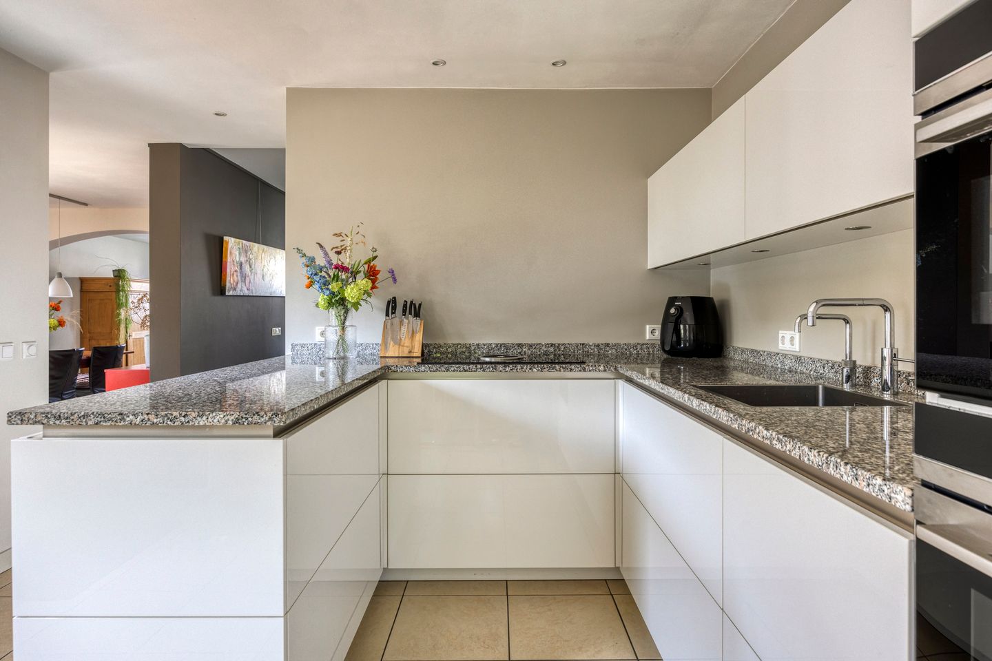 Foto 20 van van Petershemstraat 6