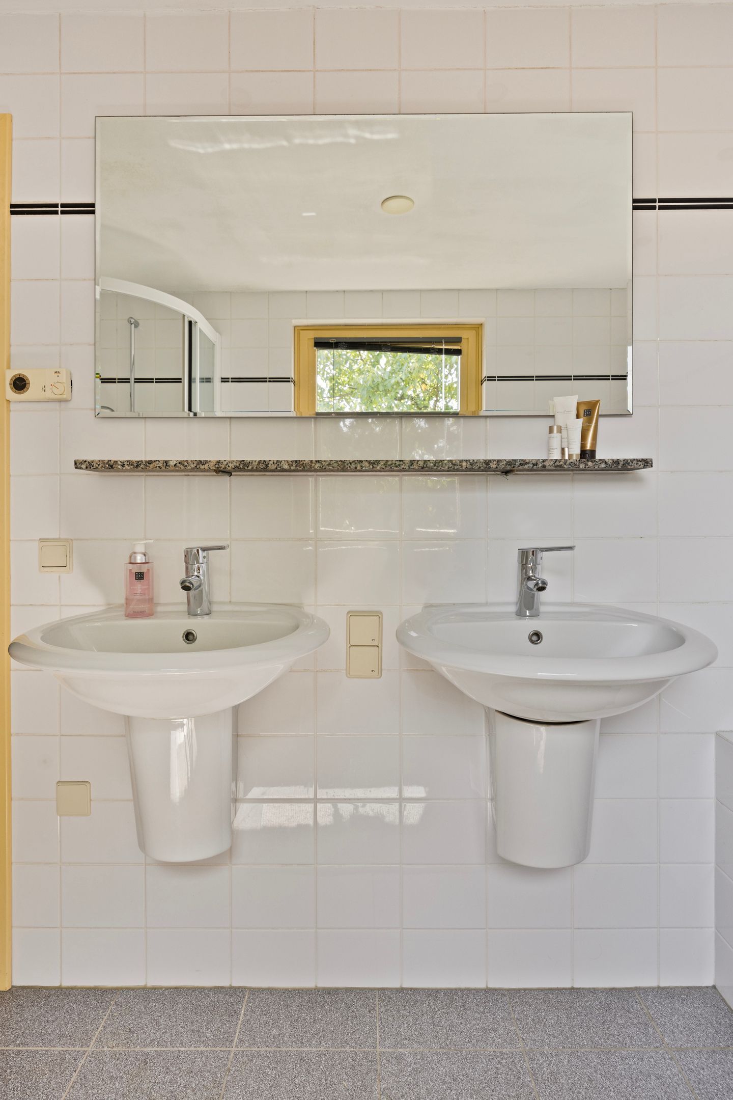 Foto 33 van van Petershemstraat 6