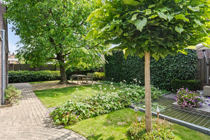 Foto 39 van van Petershemstraat 6