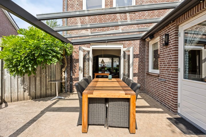 Foto 46 van van Petershemstraat 6