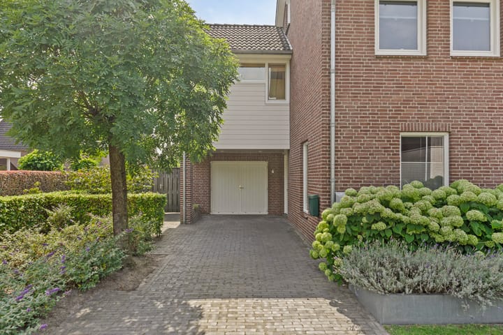 Foto 49 van van Petershemstraat 6