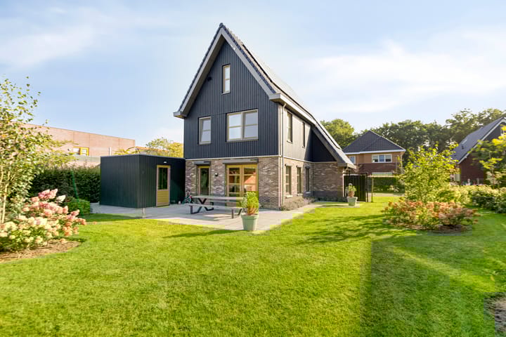 Foto 1 van Struiklaan 7