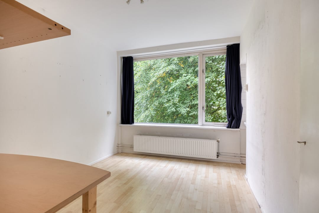 Photo 17 of Bernhardstraat 39-I