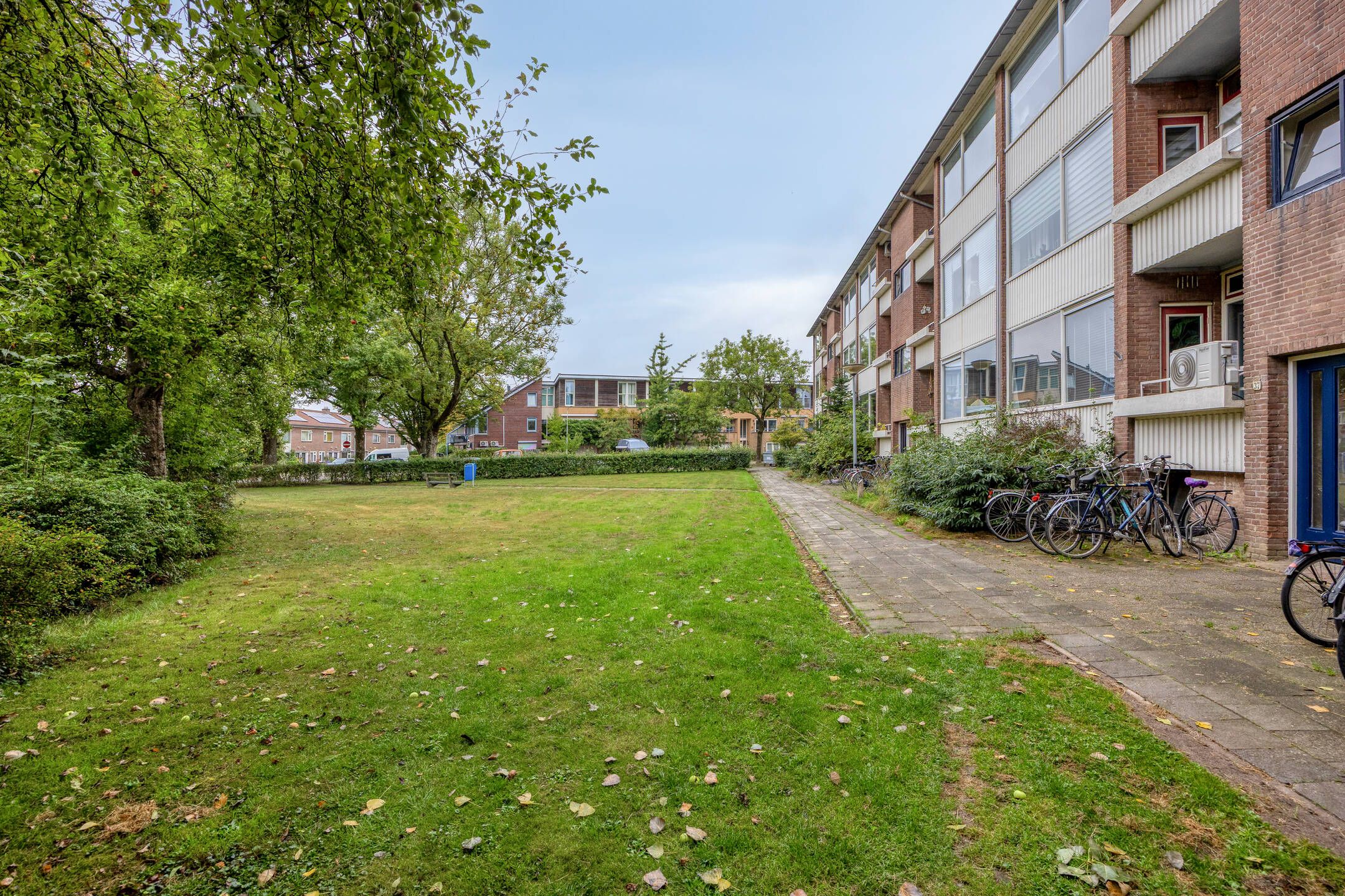 Photo 33 of Bernhardstraat 39-I