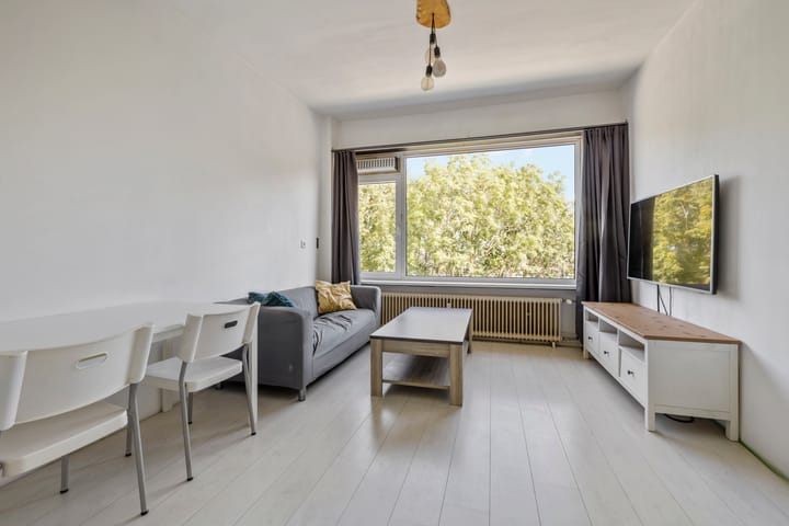 Foto 2 van Sportparklaan 303