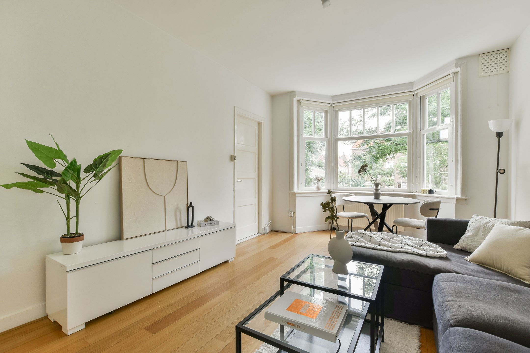 Foto 6 van Van Tuyll van Serooskerkenplein 35-1