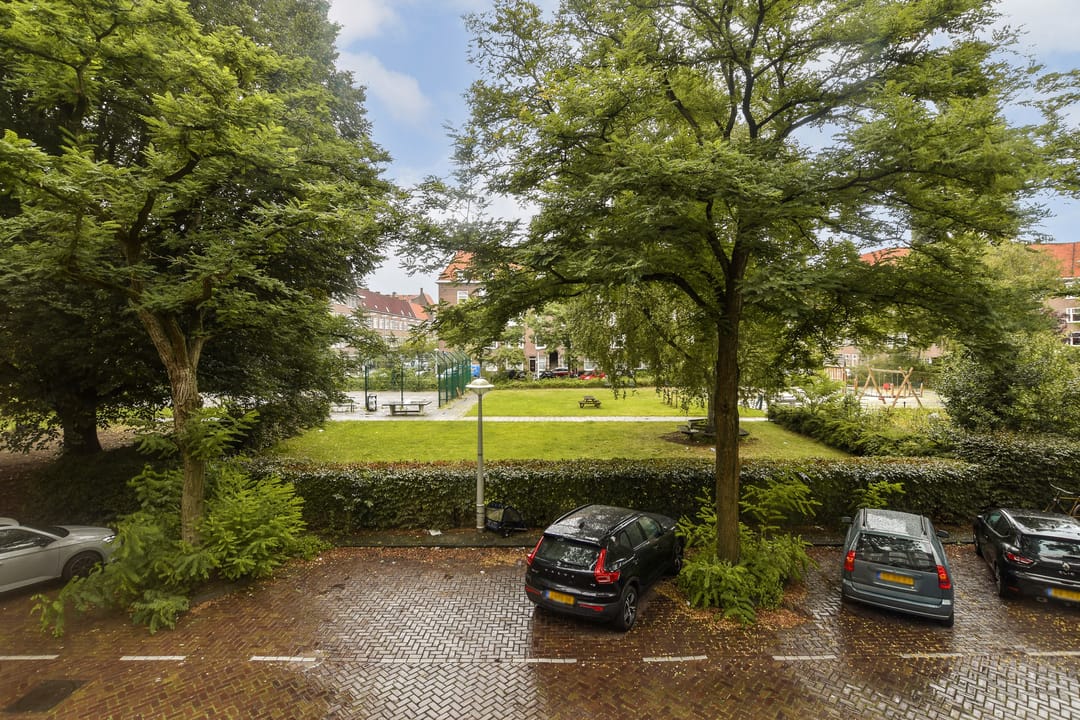 Foto 8 van Van Tuyll van Serooskerkenplein 35-1