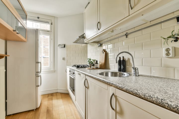 Foto 9 van Van Tuyll van Serooskerkenplein 35-1