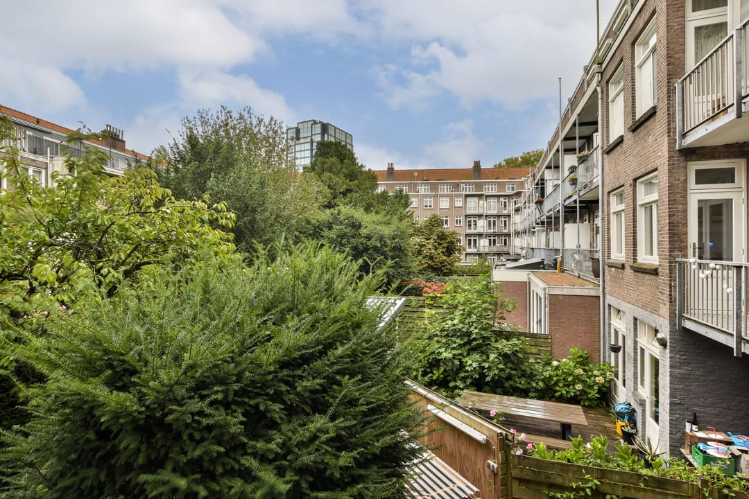 Foto 16 van Van Tuyll van Serooskerkenplein 35-1