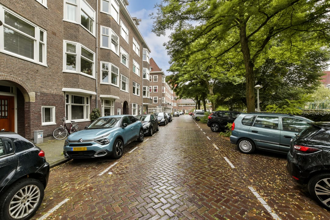 Foto 22 van Van Tuyll van Serooskerkenplein 35-1