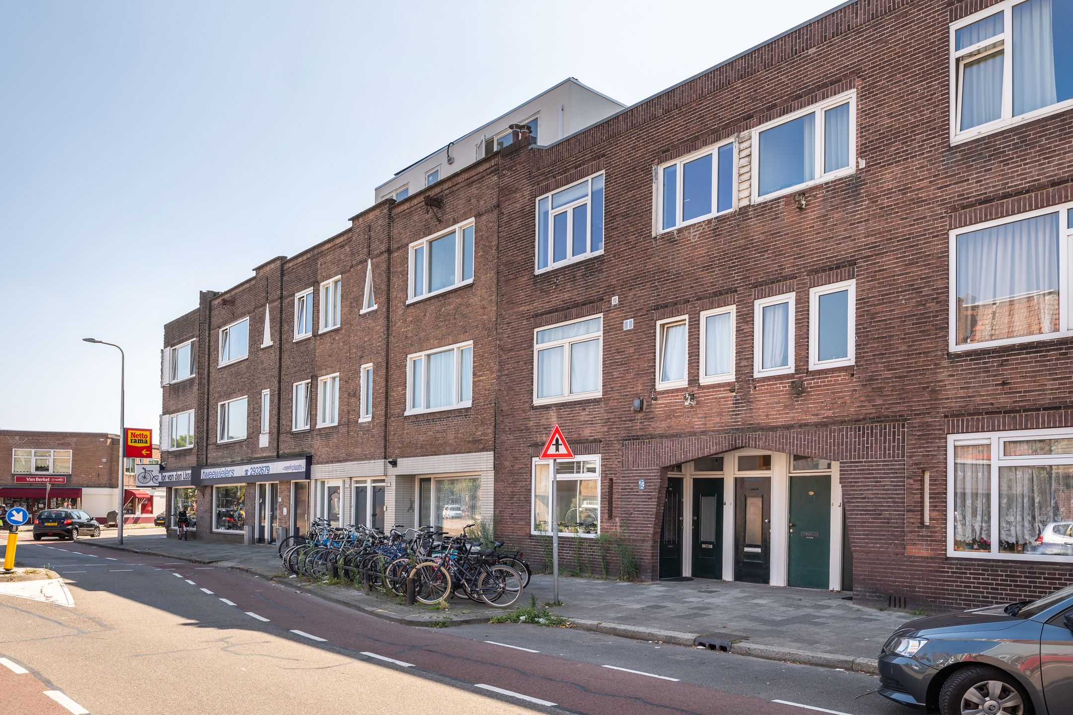 Foto 6 van Laan van Nieuw-Guinea 34-BSA