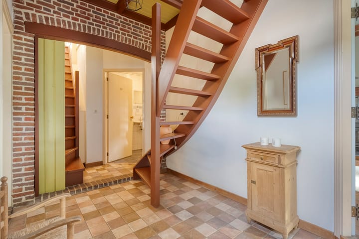 Photo 14 of Heuvelenweg 37