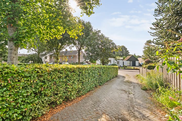 Photo 35 of Heuvelenweg 37