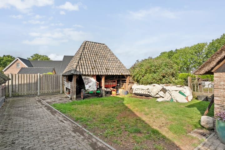 Photo 44 of Heuvelenweg 37