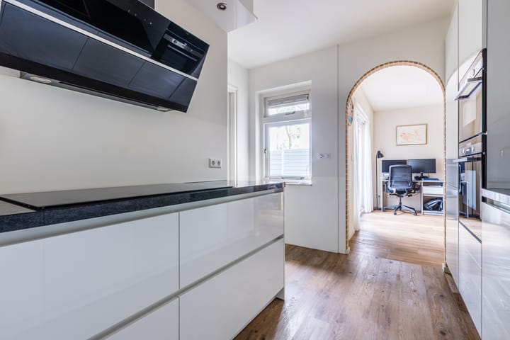 Foto 9 van Rustenburgerweg 66-A