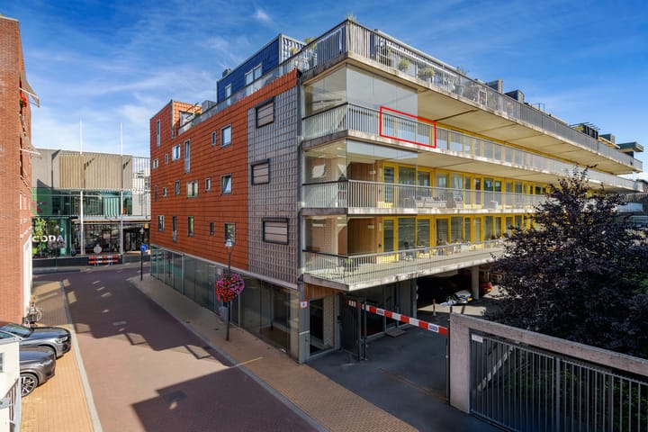 Photo 5 of Vosselmanstraat 580