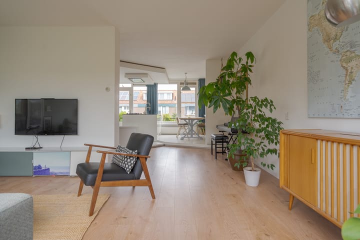 Photo 16 of Botlek 6