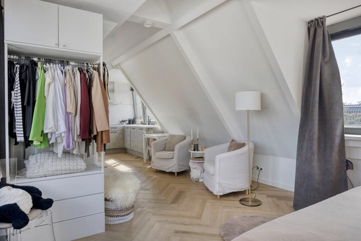 Photo 18 of van Ostadestraat 21-B