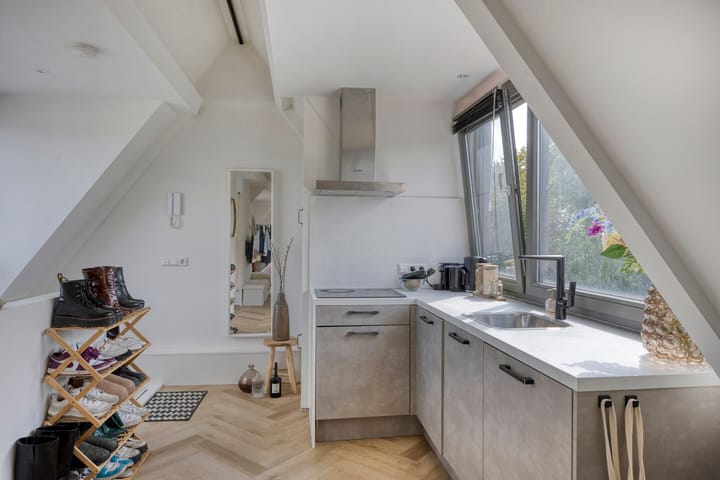 Photo 22 of van Ostadestraat 21-B