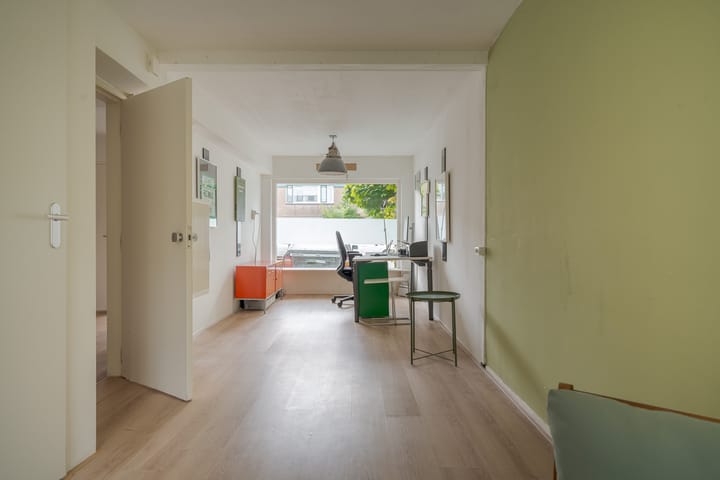 Photo 40 of Botlek 6