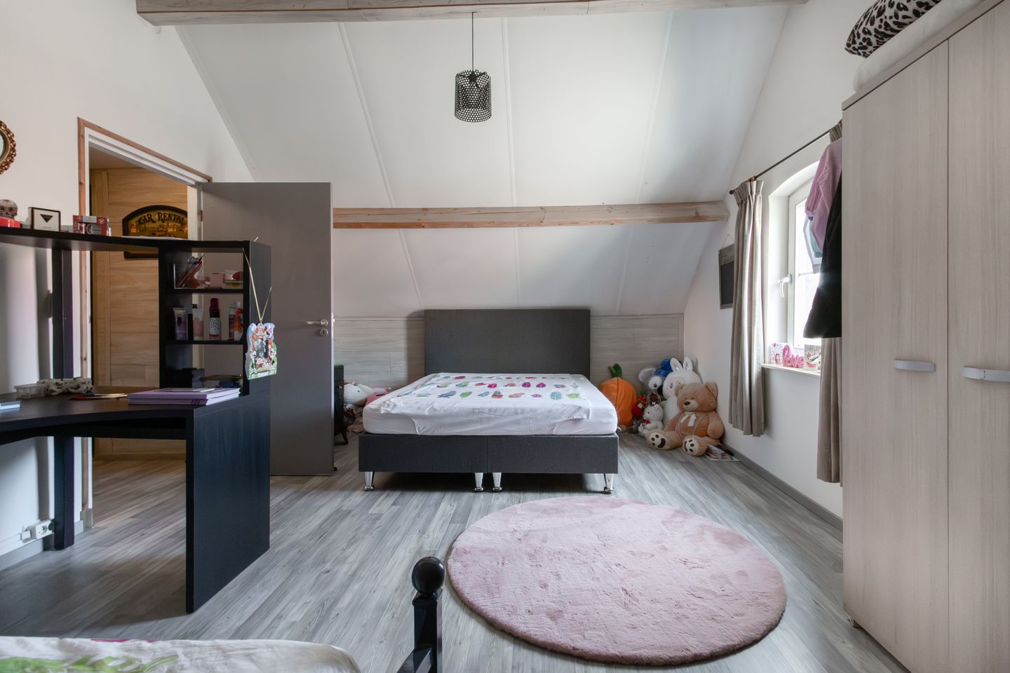 Photo 44 of Grensweg 9