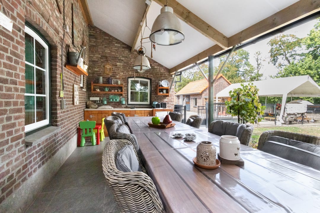 Photo 47 of Grensweg 9