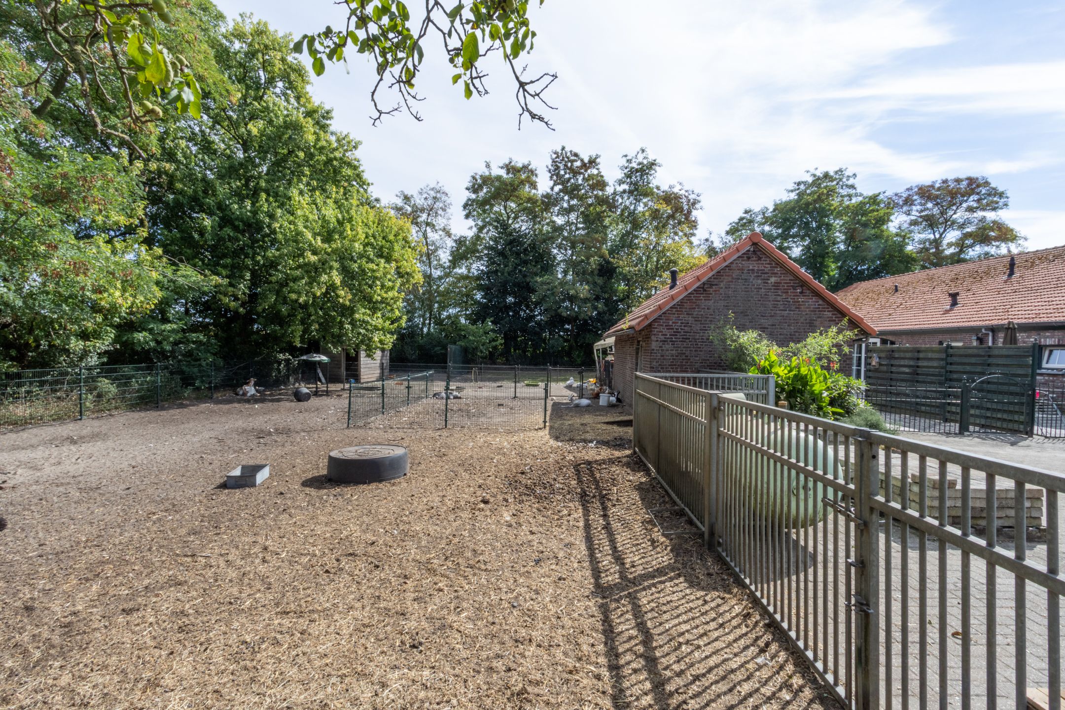 Photo 51 of Grensweg 9