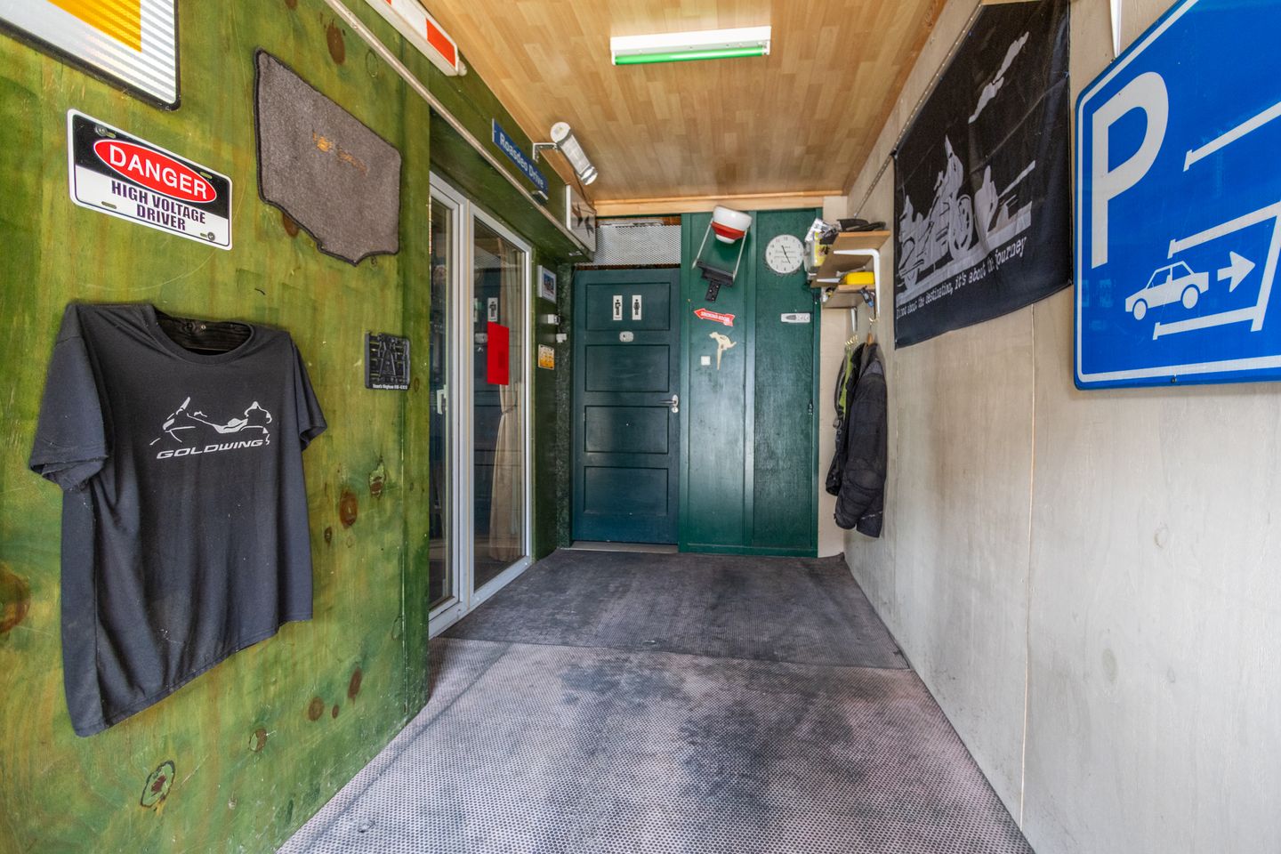 Photo 64 of Grensweg 9