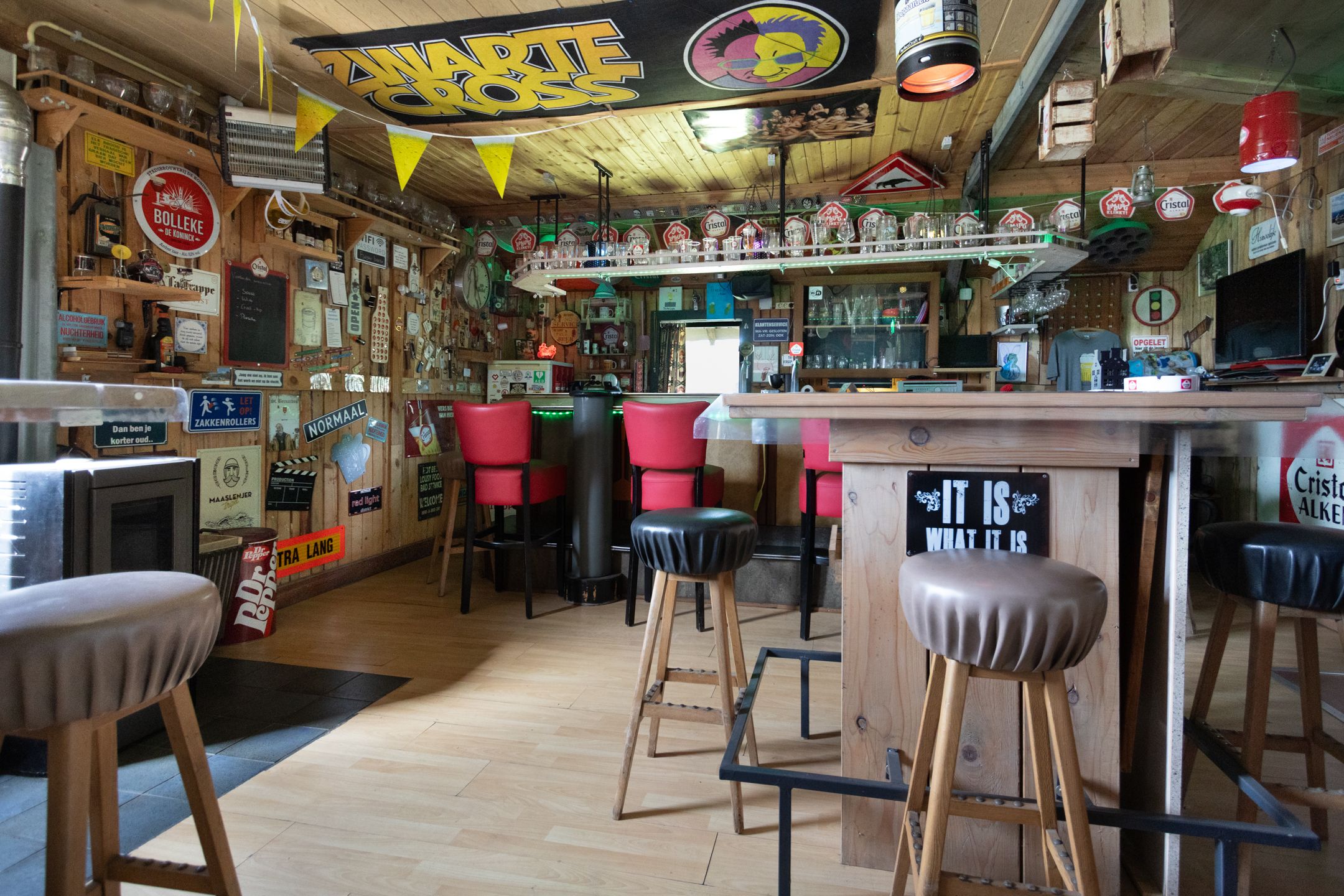 Photo 66 of Grensweg 9