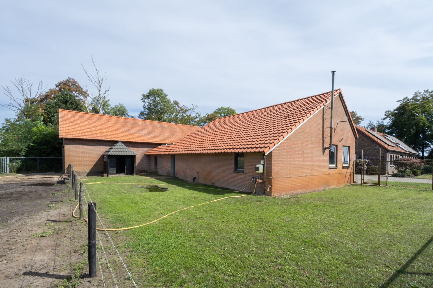 Photo 70 of Grensweg 9