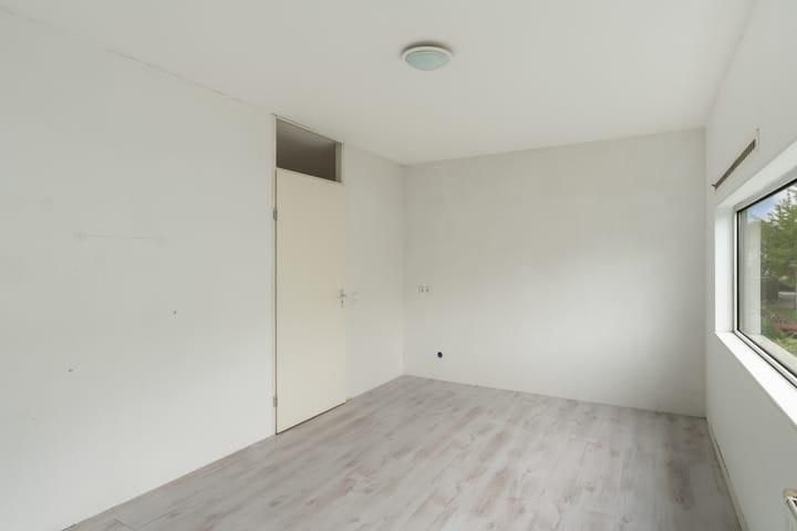 Photo 21 of Van der Voortvaart 9